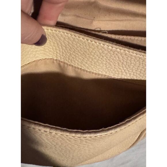 Vintage Jaclyn Smith Cream Leather Crossbody Bag - Picture 7 of 9